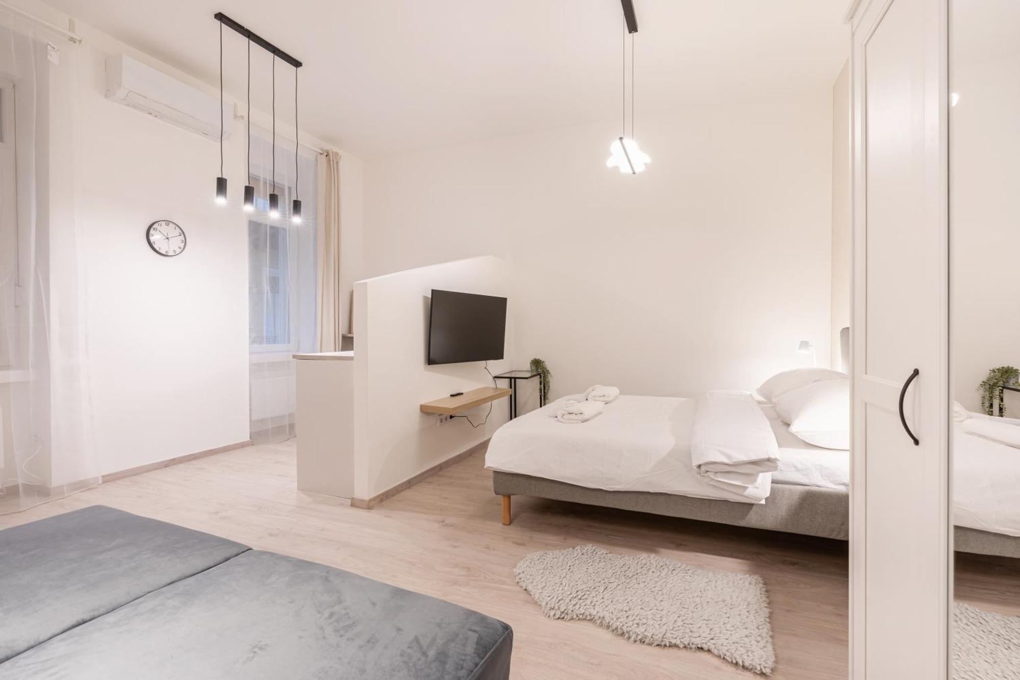 Kl31 - Urban Escape - Prime Location - Klauzal Square By Bqa Διαμέρισμα Βουδαπέστη Εξωτερικό φωτογραφία